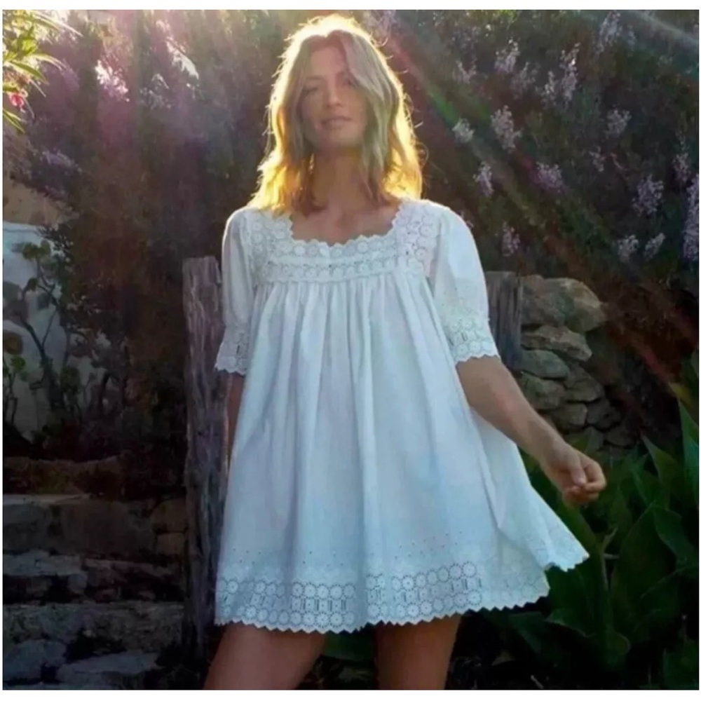 Doen Embroidered White Dress
